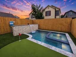 Downtown Retreat - Image 2