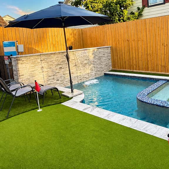 Downtown Retreat - Image 1